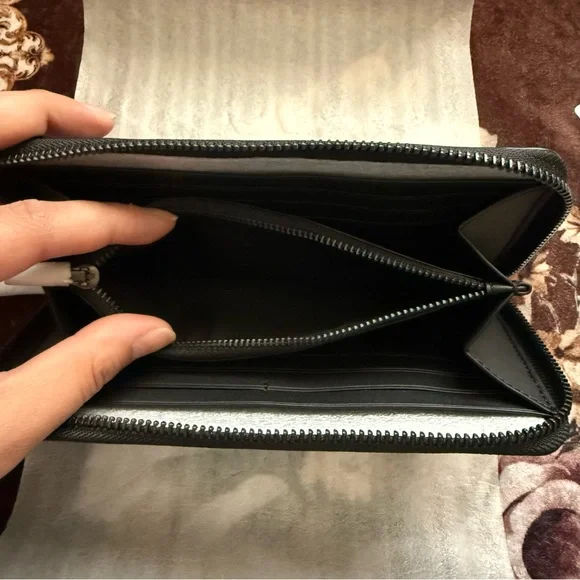 COACH Embossed Signature Leather Accordion Black Gunmetal Zip Around Wallet NWT - Picture 9 of 12